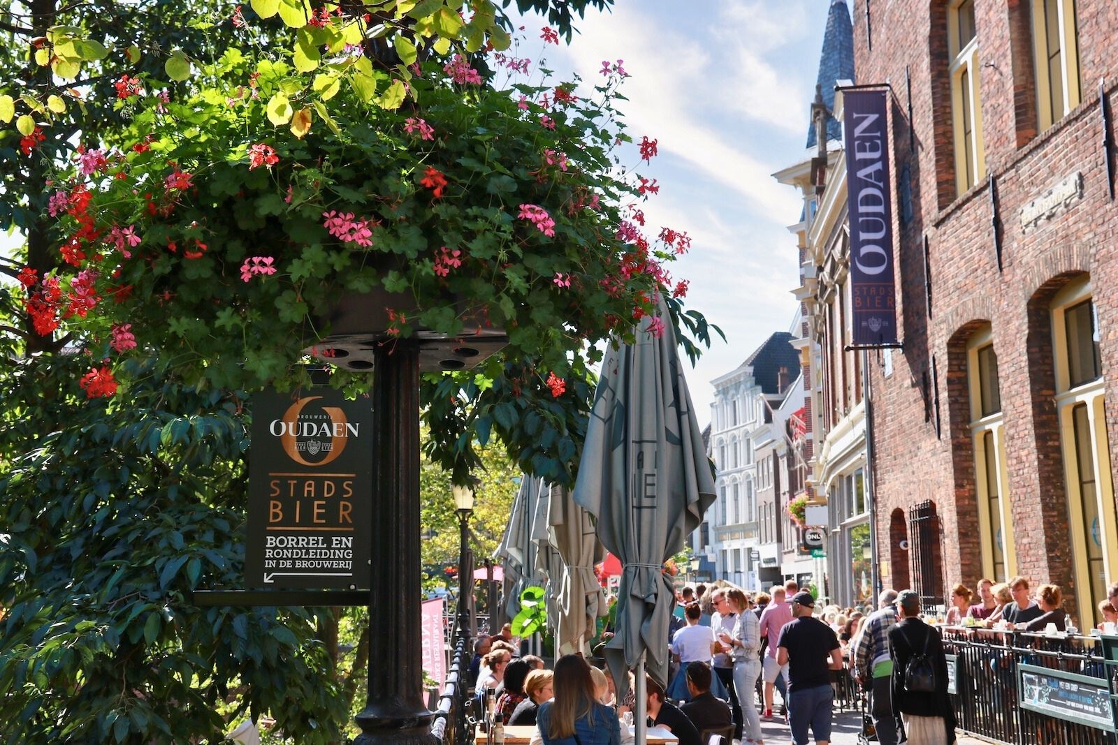 Stadskasteel Oudaen at Oudegracht 99 in Utrecht