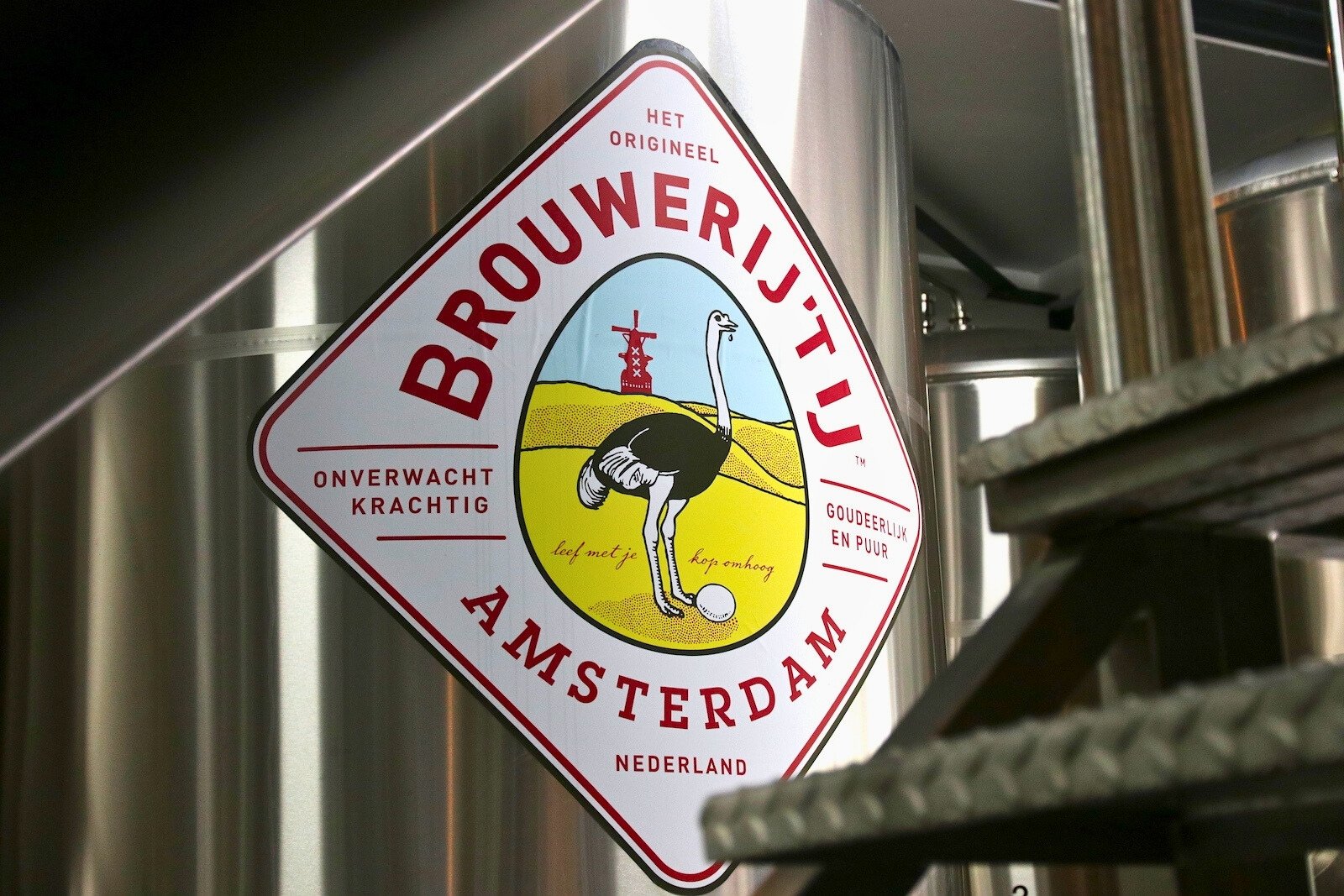 Brouwerij 't IJ logo op vergistingstank