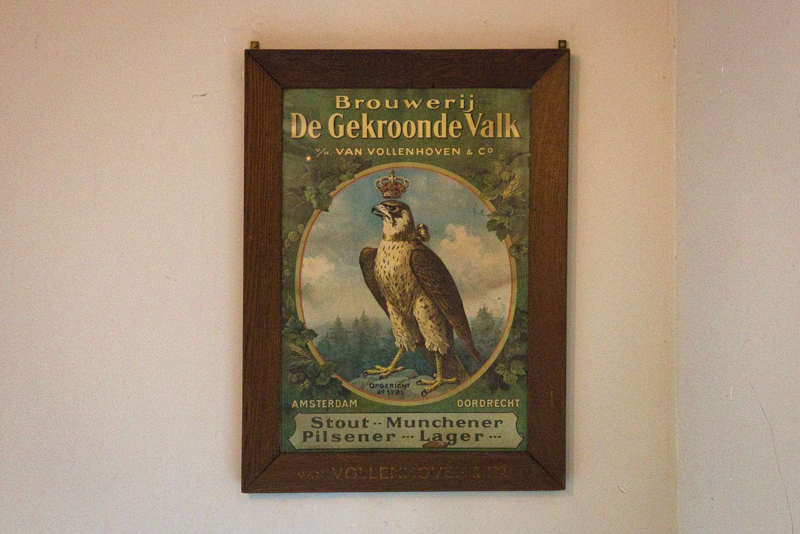 Oud reclamebord Brouwerij De Gekroonde Valk 