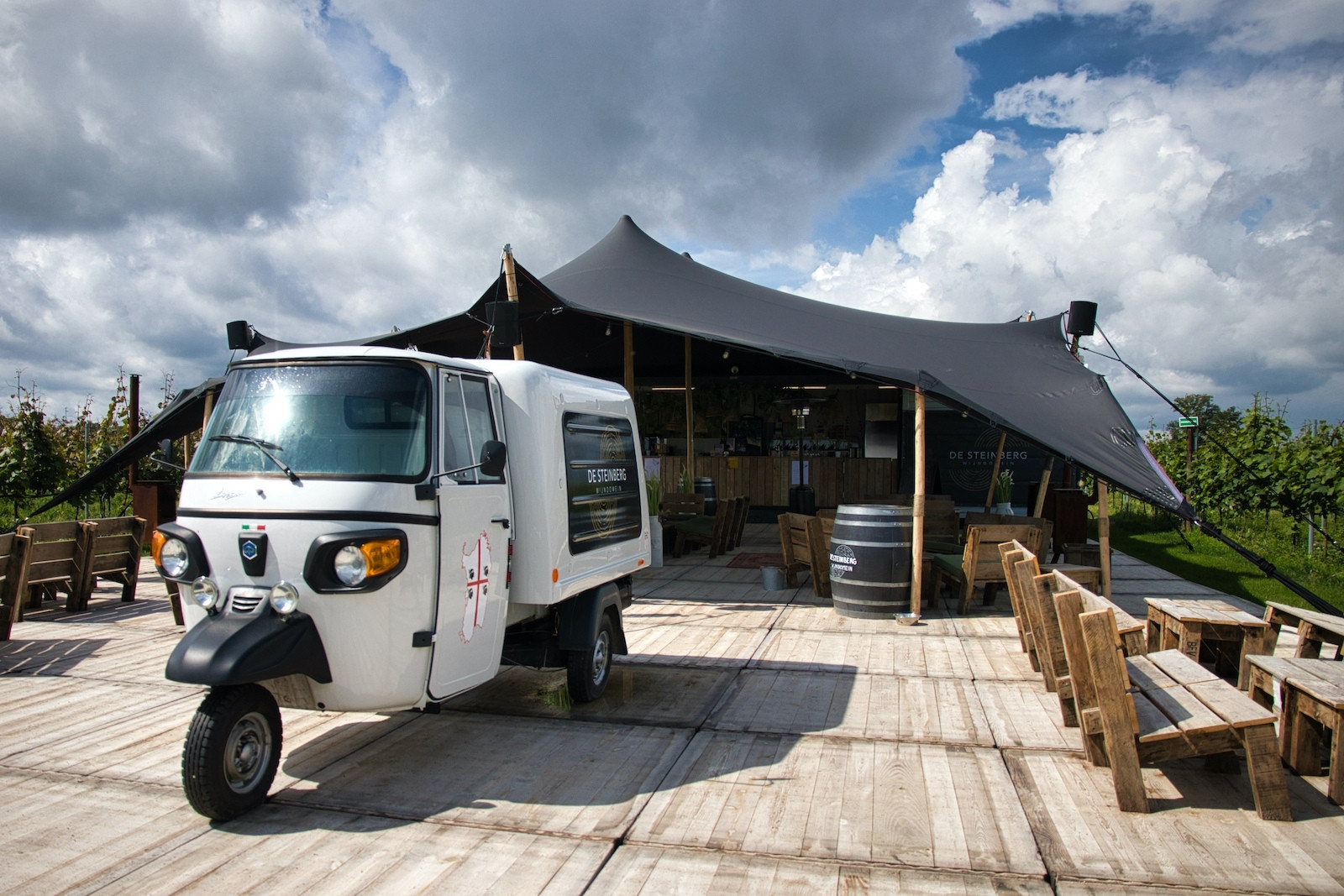 Pop-up Zomerbar bij Wijndomein De Steinberg in Bree