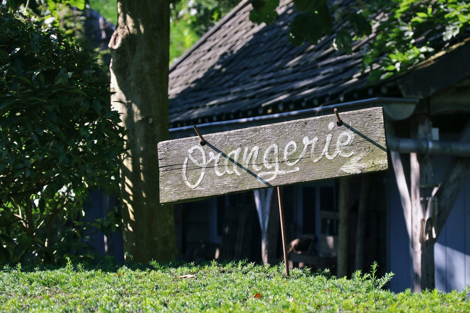 Domaine d'Heerstaayen, orangerie wegwijzer