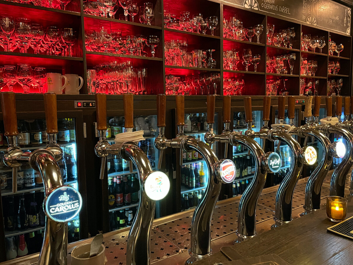 Plenty of beers to choose from at De Gouverneur beer tavern