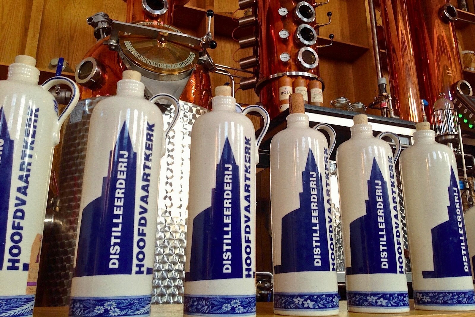  Ceramic bottles of jenever in restaurant and distillery Hoofdvaartkerk in Hoofddorp