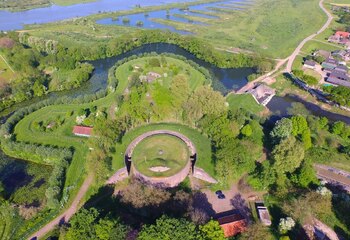 Aerial pic of Everdingen fortress (copyright: Joris Voeten, Roofscapes)